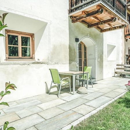 Appartement Il Maschun Im Historischen Engadinerhaus à Scuol Extérieur photo