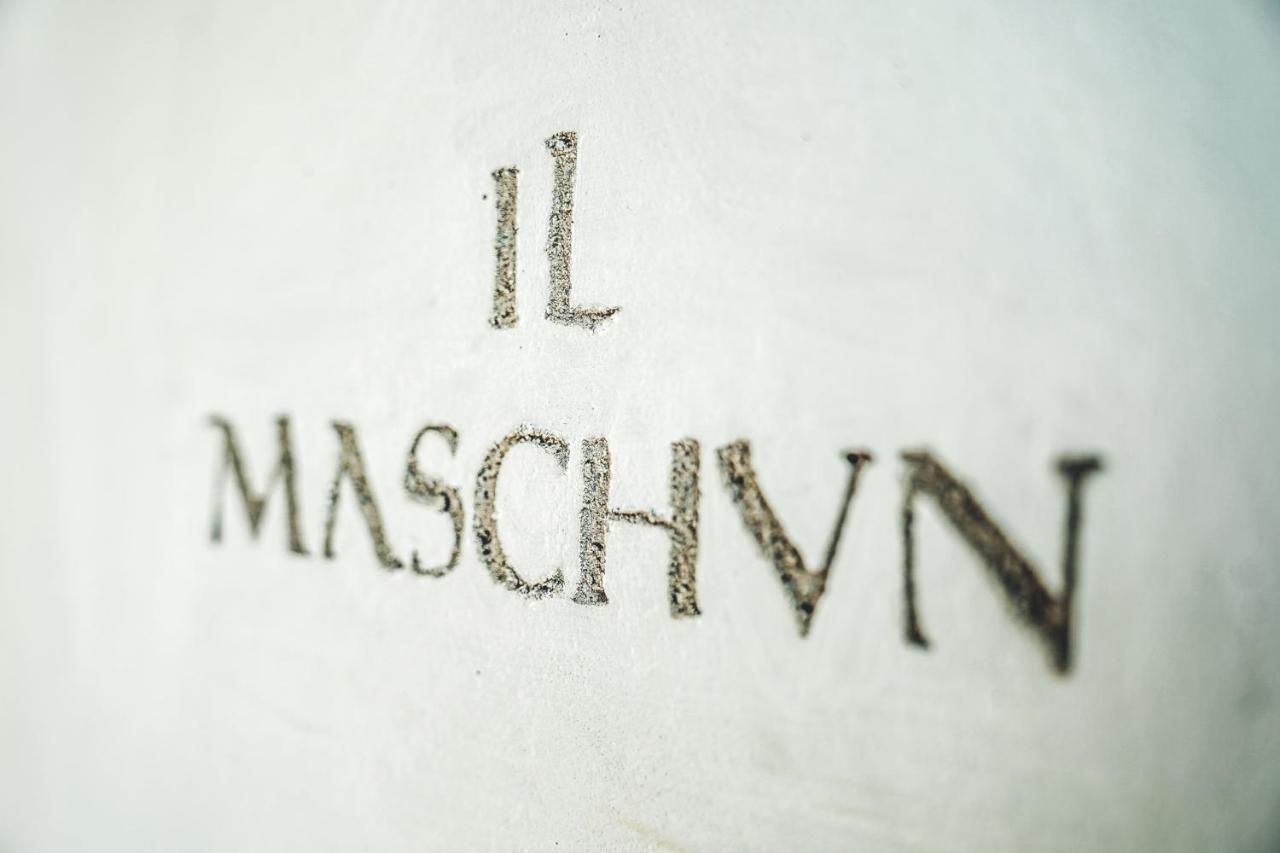 Appartement Il Maschun Im Historischen Engadinerhaus à Scuol Extérieur photo