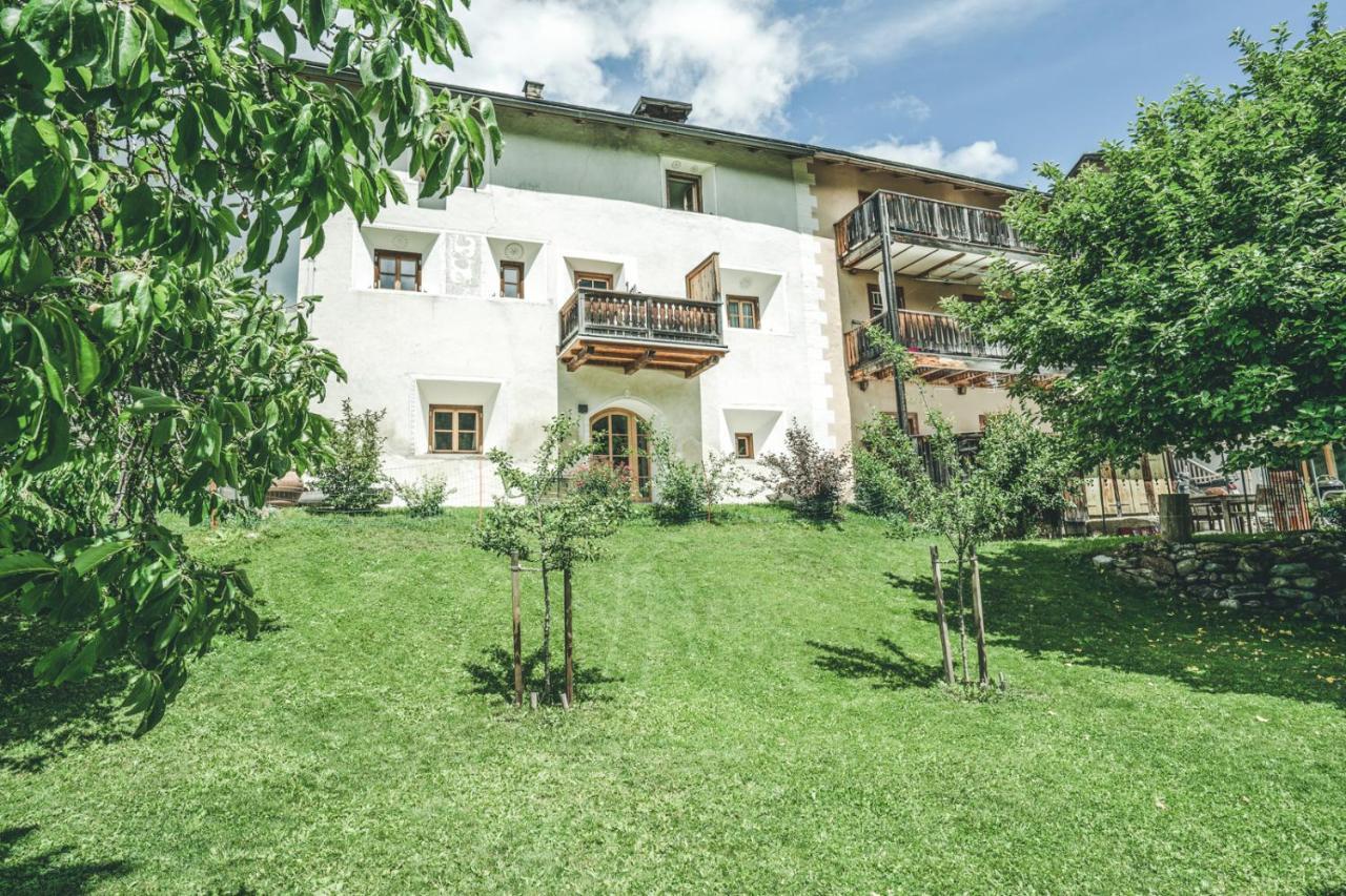 Appartement Il Maschun Im Historischen Engadinerhaus à Scuol Extérieur photo